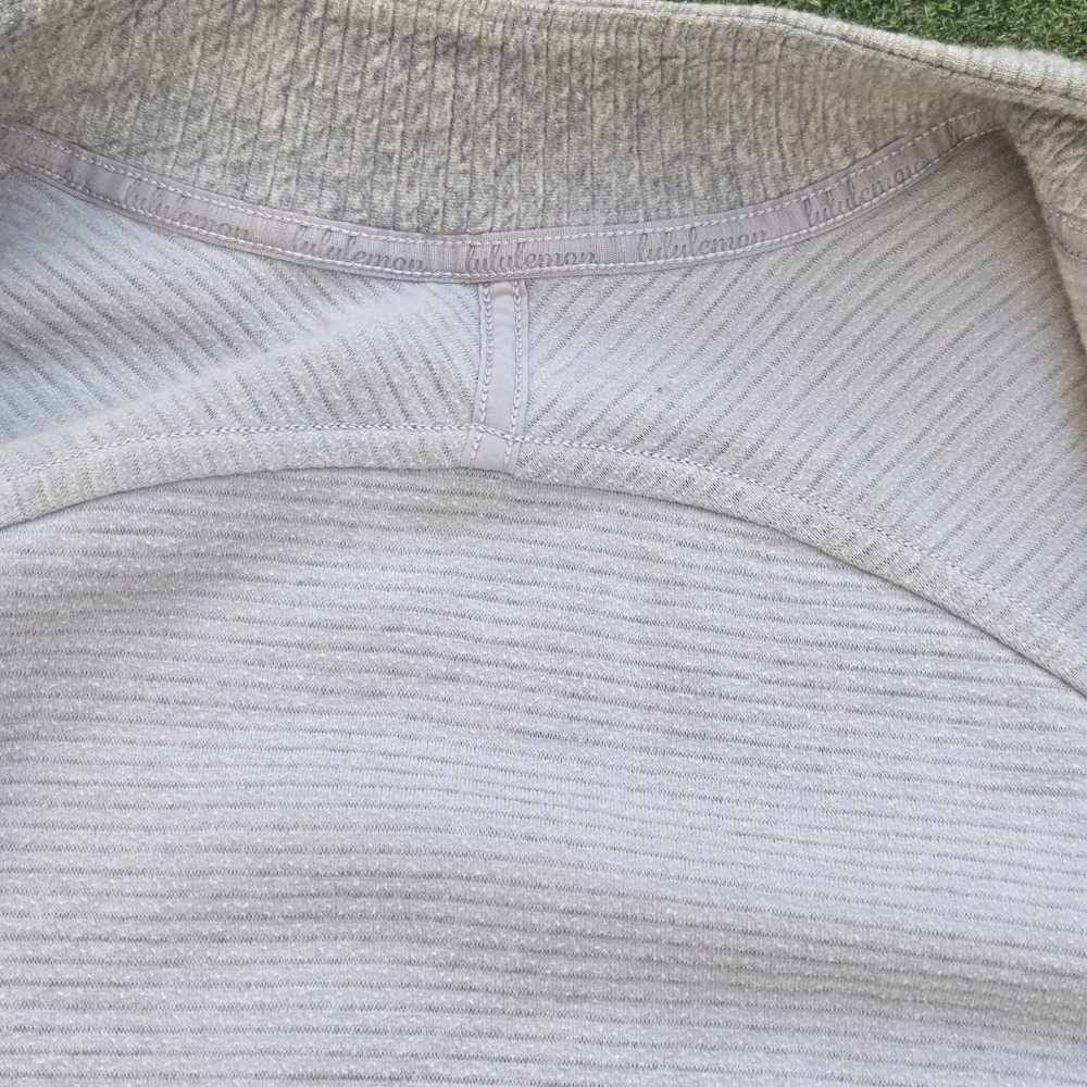 Lululemon On Repeat Bomber Jacket Women's Size 4 Gray - Picture 4 of 12